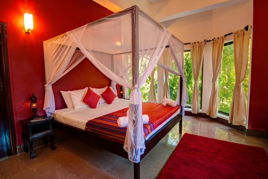 The Willow Boutique Hotel Phnom Pen Exterior foto